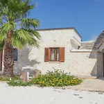 Td Trulli Saveni Trulli With Pool Near The Centre Сasa de vacaciones Castellana Grotte