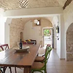 Td Trulli Saveni Trulli With Pool Near The Centre *