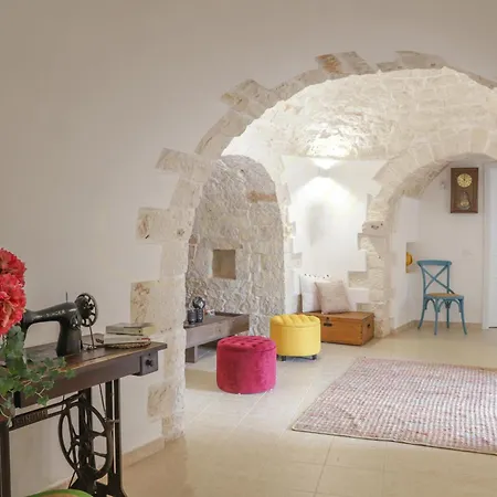Td Trulli Saveni Trulli With Pool Near The Centre Dom wakacyjny *