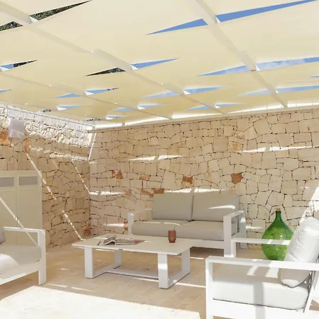 Td Trulli Saveni Trulli With Pool Near The Centre *