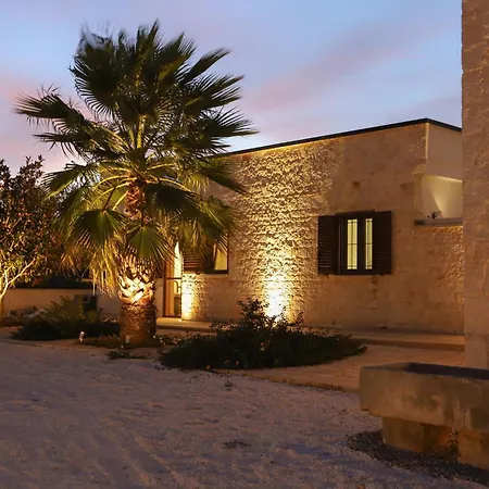 Ferienhaus Td Trulli Saveni Trulli With Pool Near The Centre *