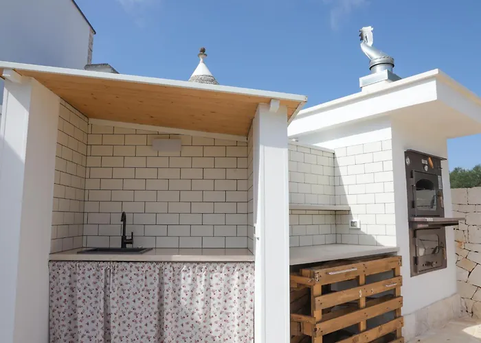 Tatil Evi Td Trulli Saveni Trulli With Pool Near The Centre
